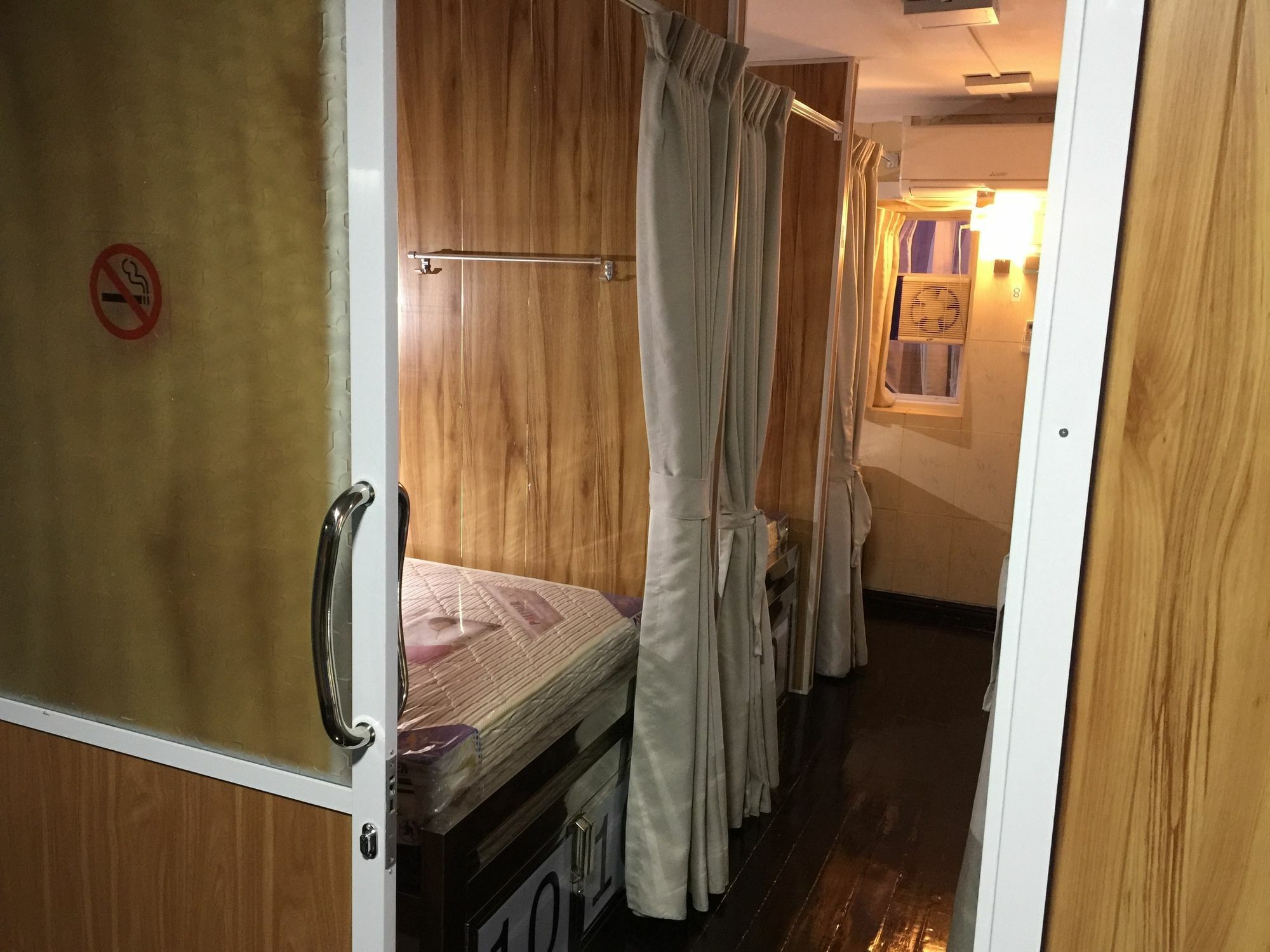 Htinn Yue Tann Hostel Yangon Luaran gambar